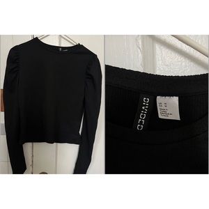 DIVIDED black cropped long sleeve
